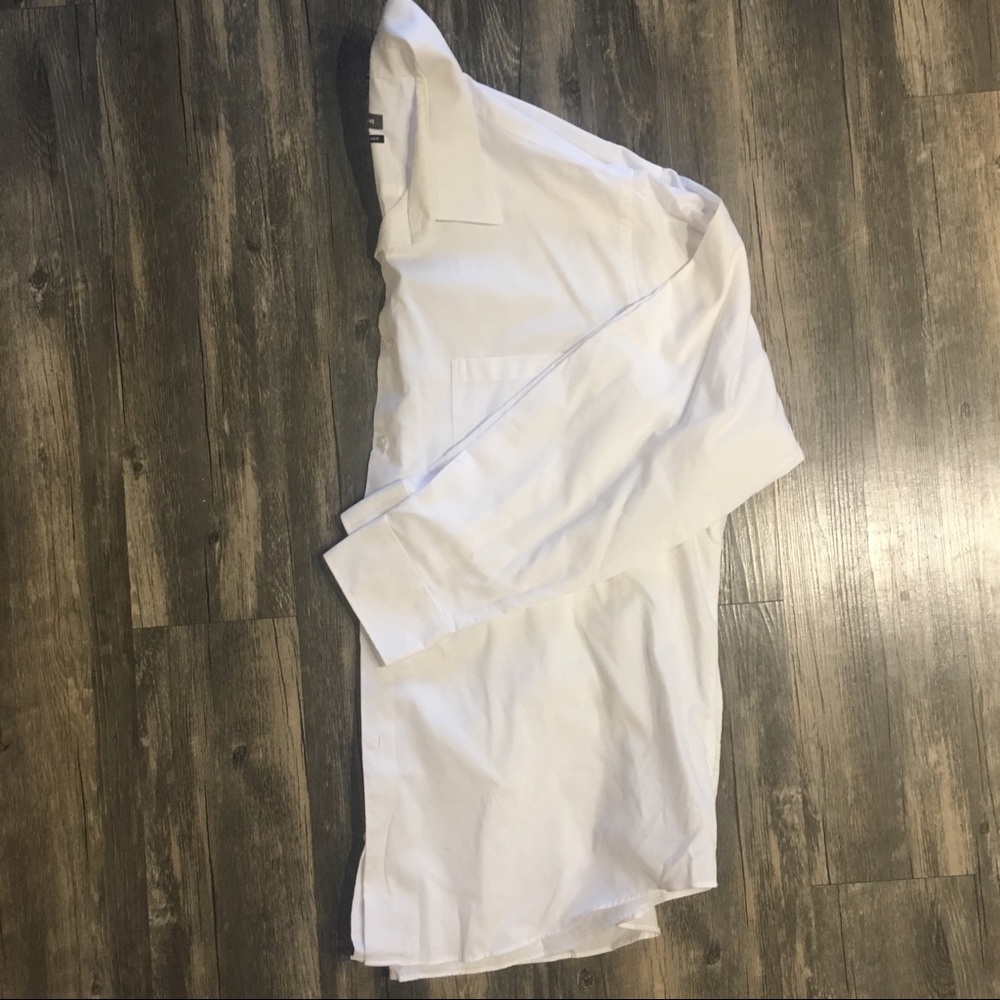 EUC Geoffrey Beene White Button Down